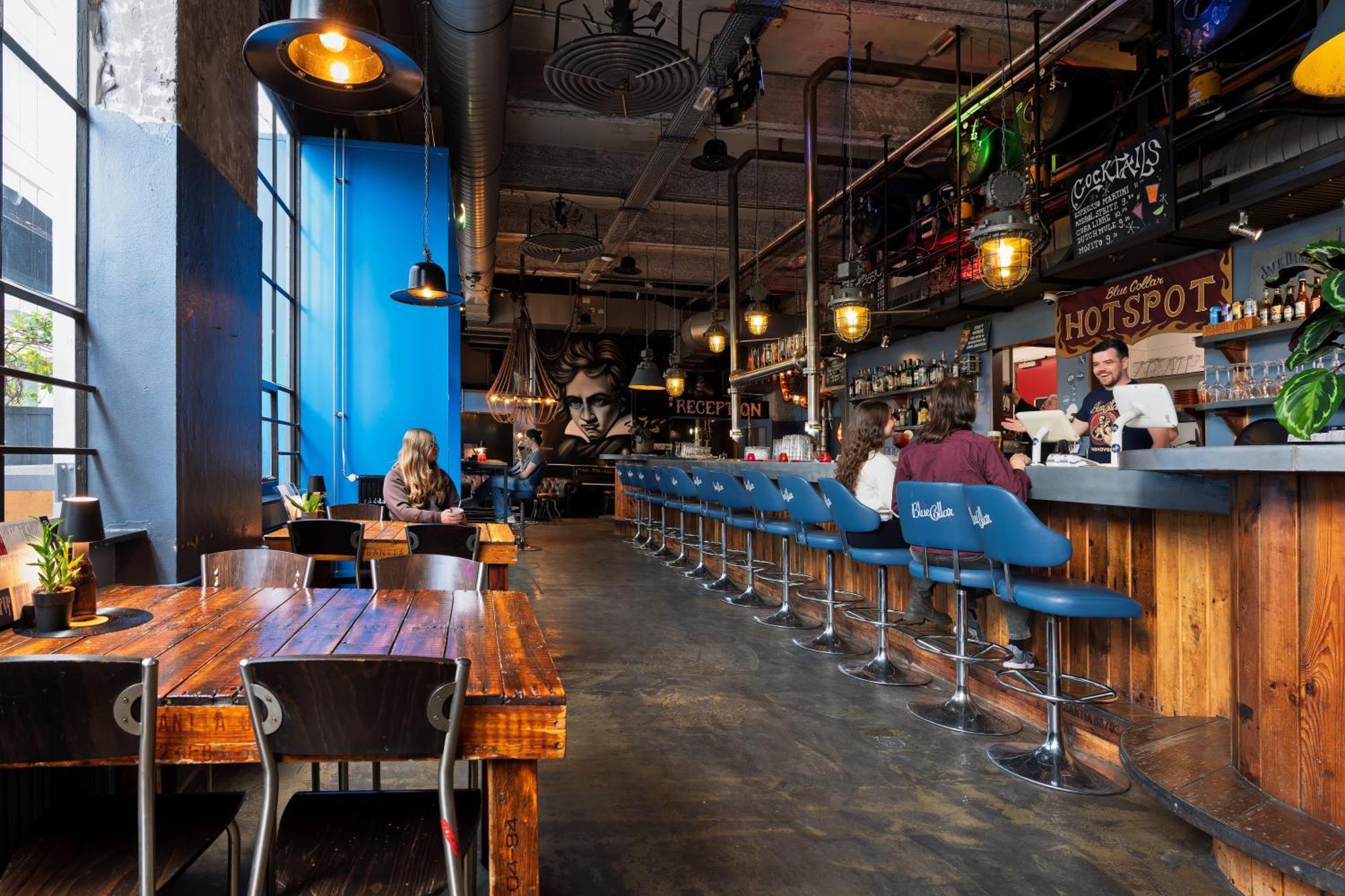 Stayokay Hostel Eindhoven - Blue Collar Exterior photo
